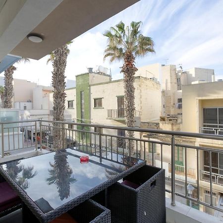 Charming Home Meters From The Seafront With Terrace By 360 Estates خليج سانت بول المظهر الخارجي الصورة