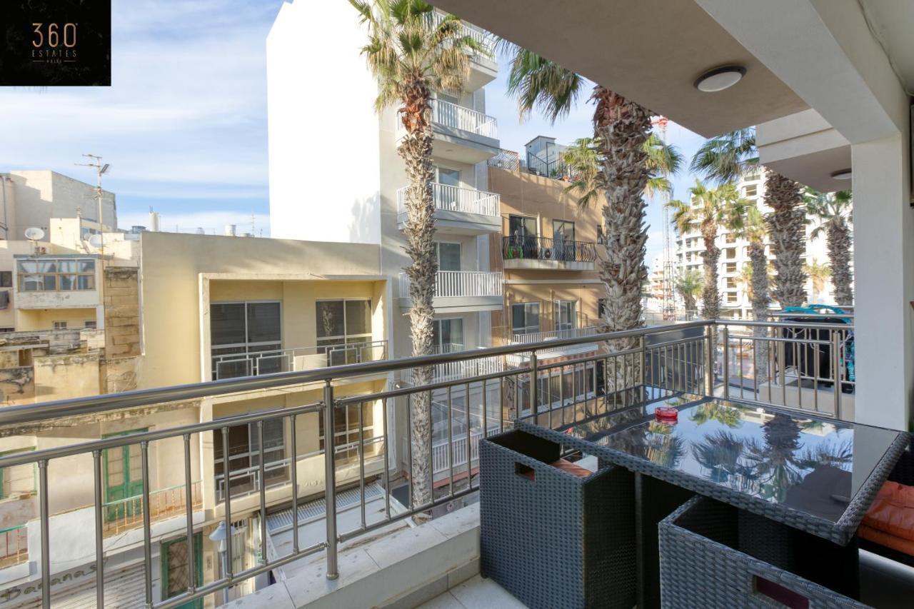 Charming Home Meters From The Seafront With Terrace By 360 Estates خليج سانت بول المظهر الخارجي الصورة